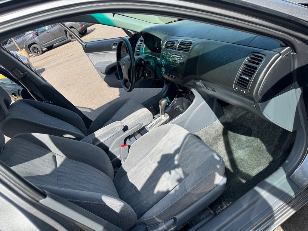 2004 Honda Civic Image 11