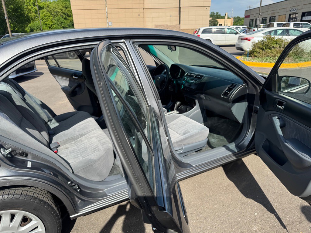 2004 Honda Civic Image 12