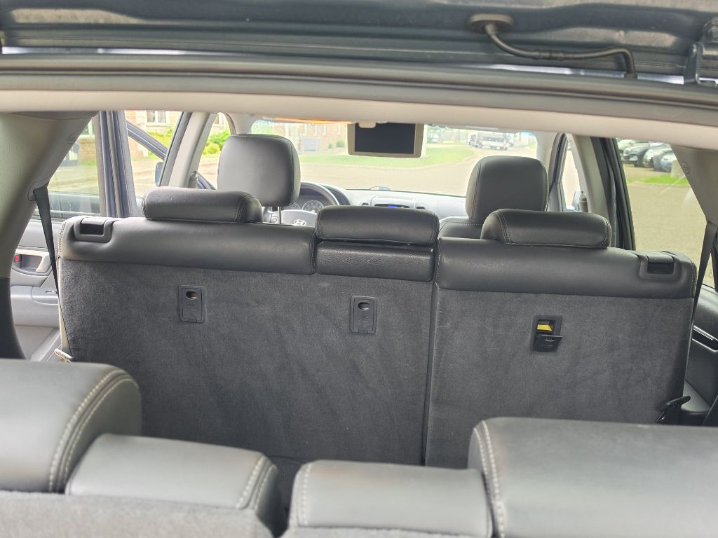 2009 Hyundai Santa Fe Image 11