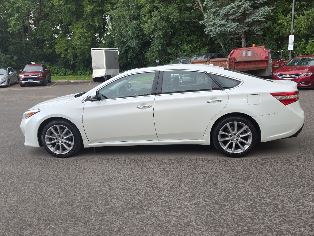 2014 Toyota Avalon Image 4