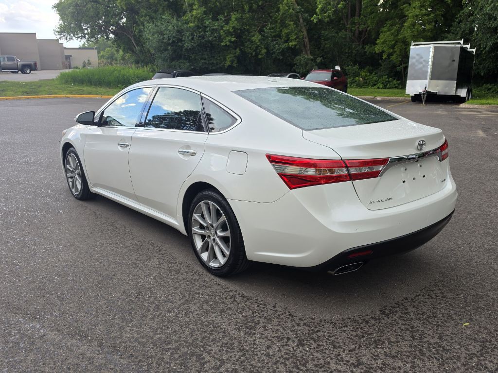 2014 Toyota Avalon Image 6