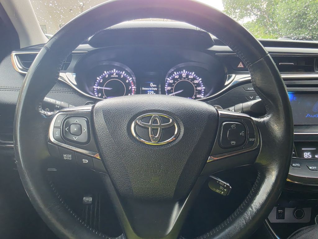 2014 Toyota Avalon Image 21
