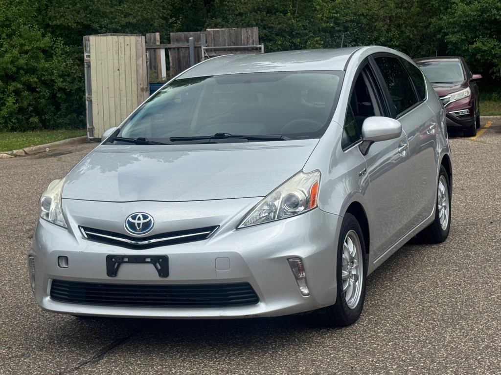 2013 Toyota Prius Image 1