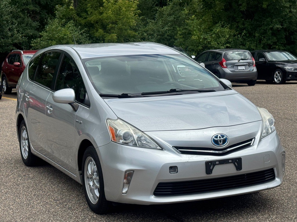 2013 Toyota Prius Image 7