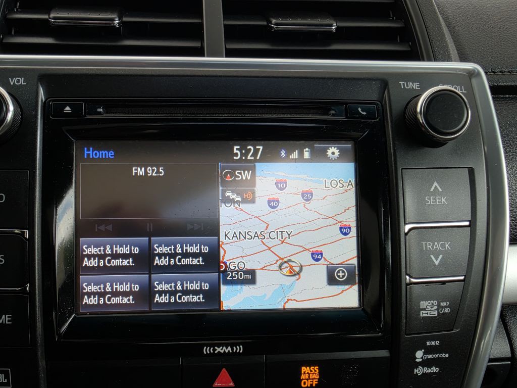 2017 Toyota Camry Image 27