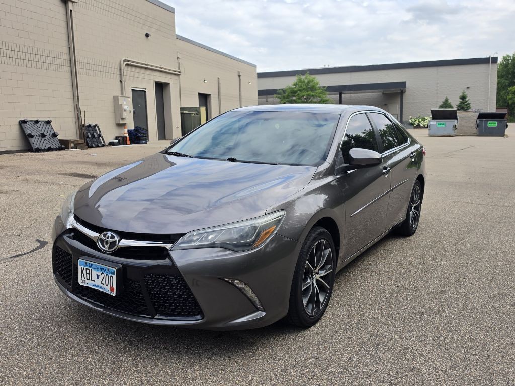 2017 Toyota Camry Image 6