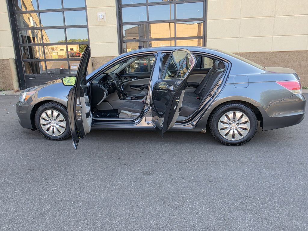 2012 Honda Accord Image 9