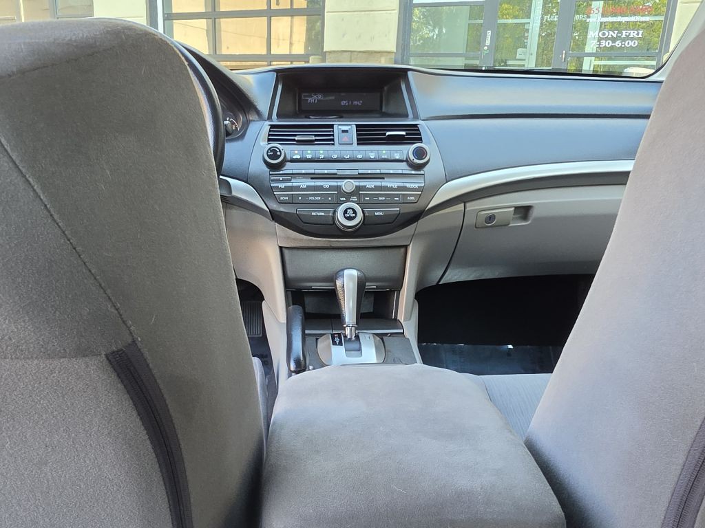 2012 Honda Accord Image 10