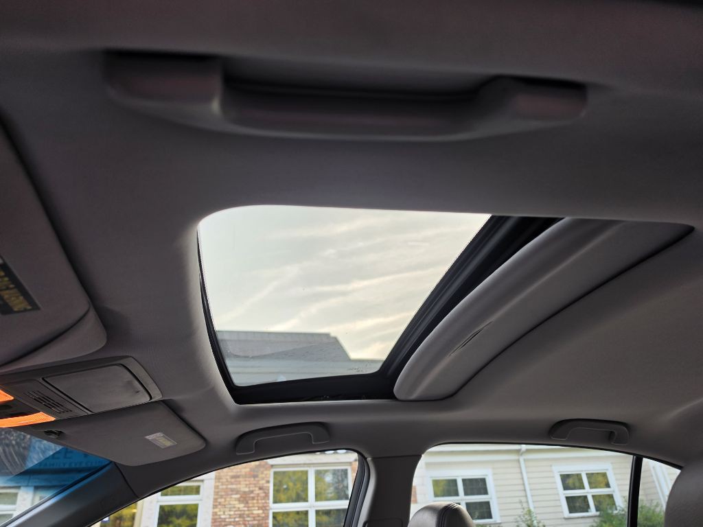 2010 Honda Accord Image 18