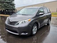Image for 2011 Toyota Sienna LE ID: 7575682