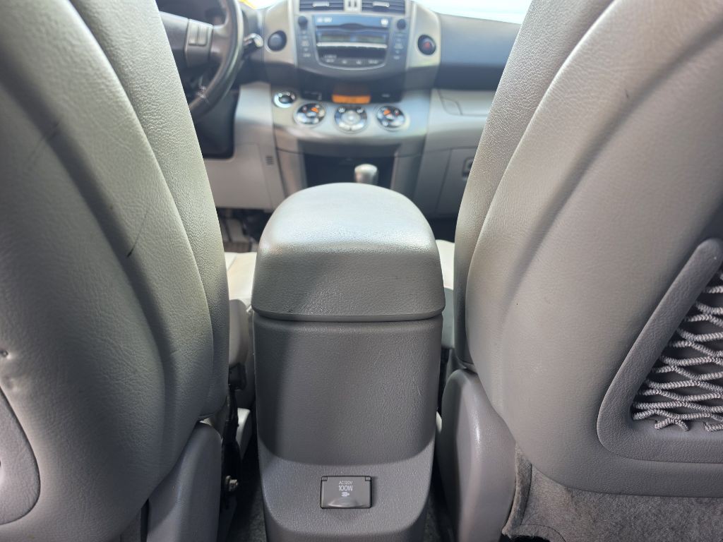 2011 Toyota Rav4 Image 18