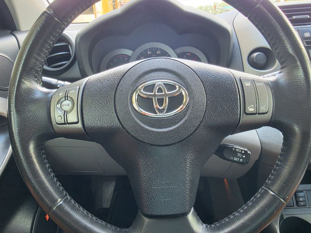 2011 Toyota Rav4 Image 26