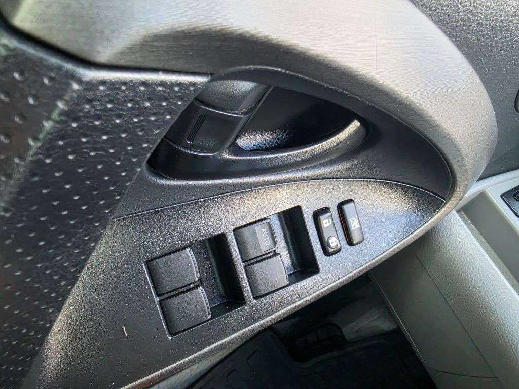 2011 Toyota Rav4 Image 29
