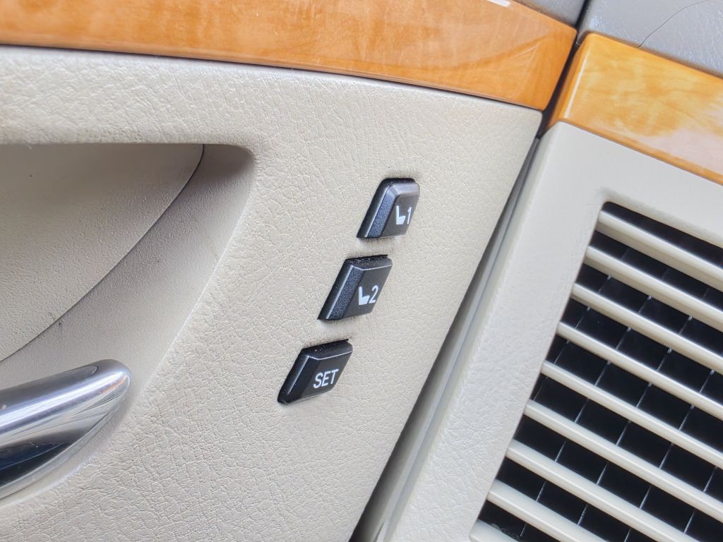 2006 Toyota Avalon Image 15
