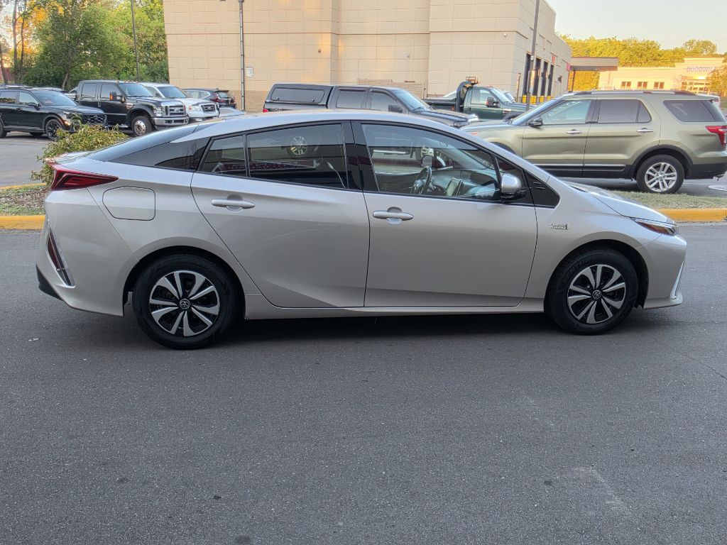 2018 Toyota Prius Image 5