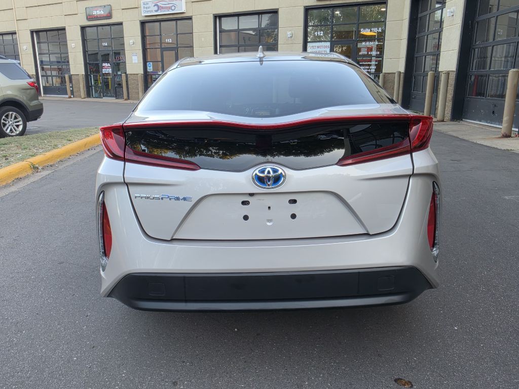 2018 Toyota Prius Image 8