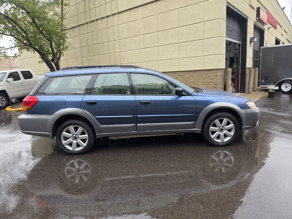2007 Subaru Outback Image 4