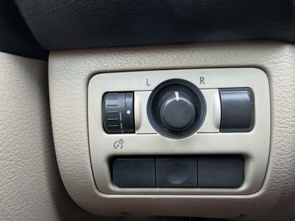 2007 Subaru Outback Image 21