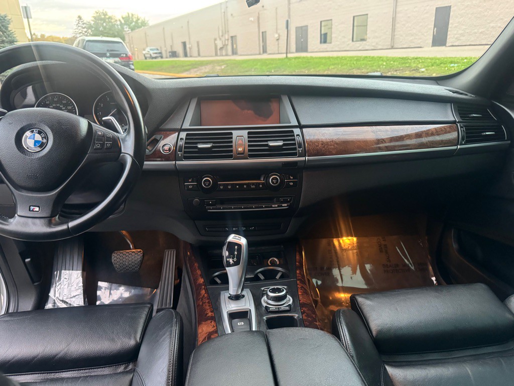 2013 BMW X5 Image 8