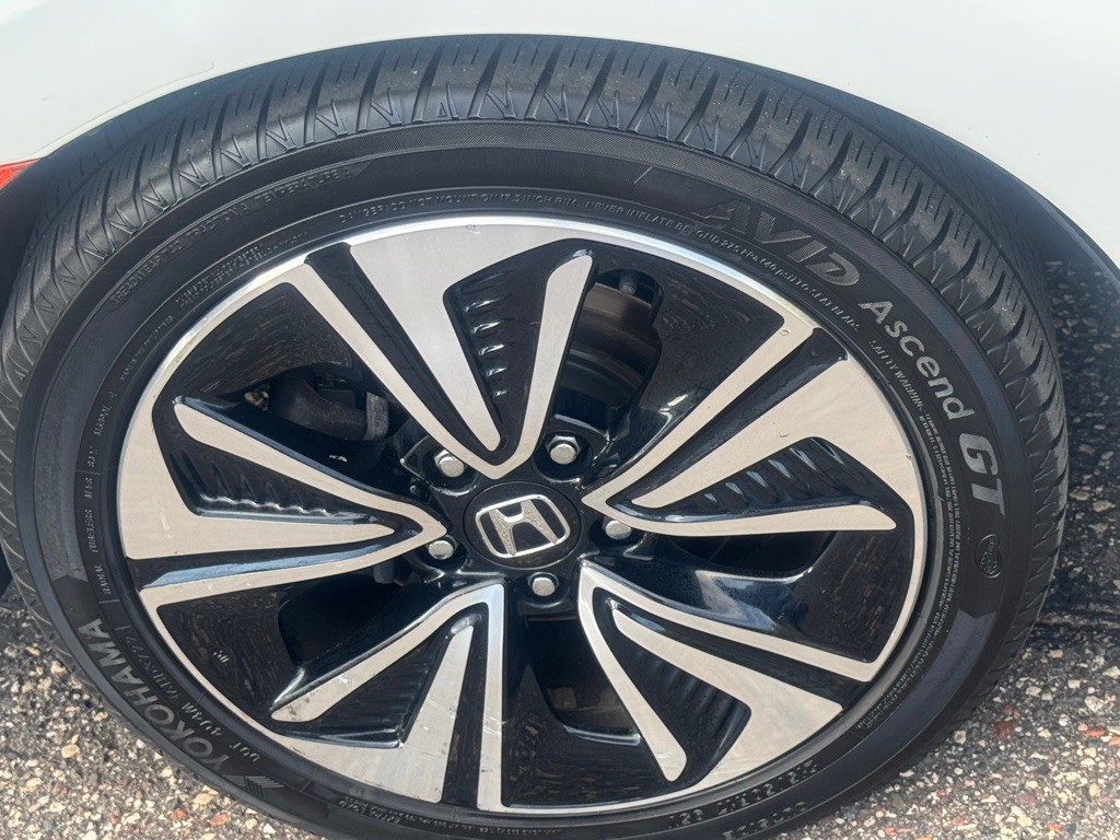 2016 Honda Civic Image 12