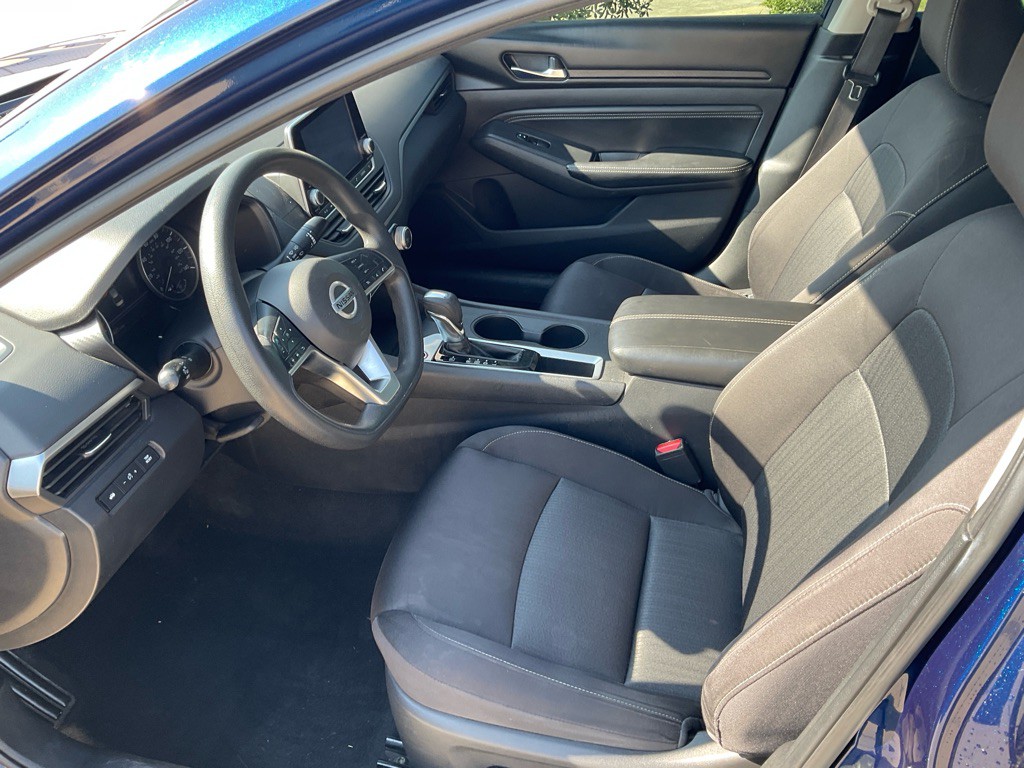 2020 Nissan Altima Image 5