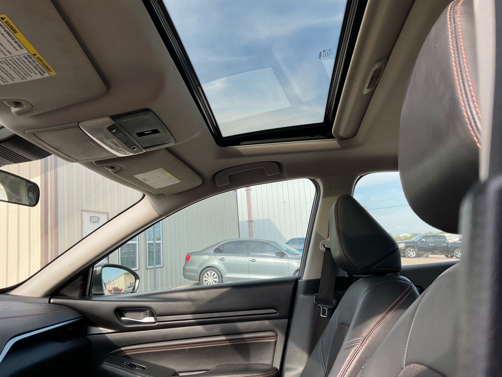 2021 Nissan Altima Image 10