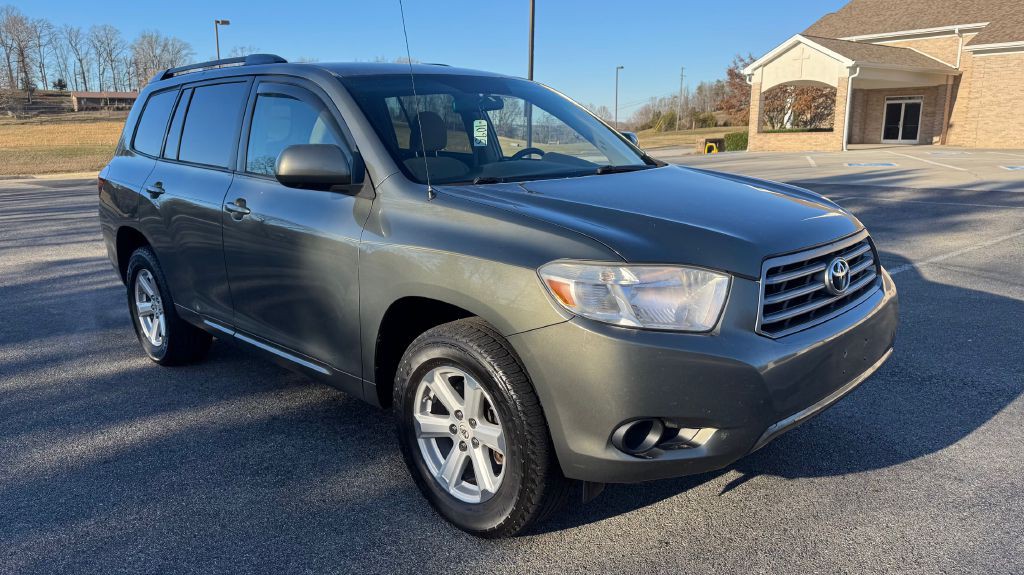 2010 Toyota Highlander Image 2