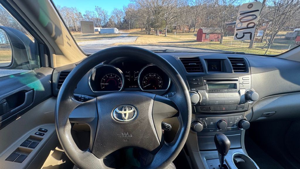 2010 Toyota Highlander Image 12