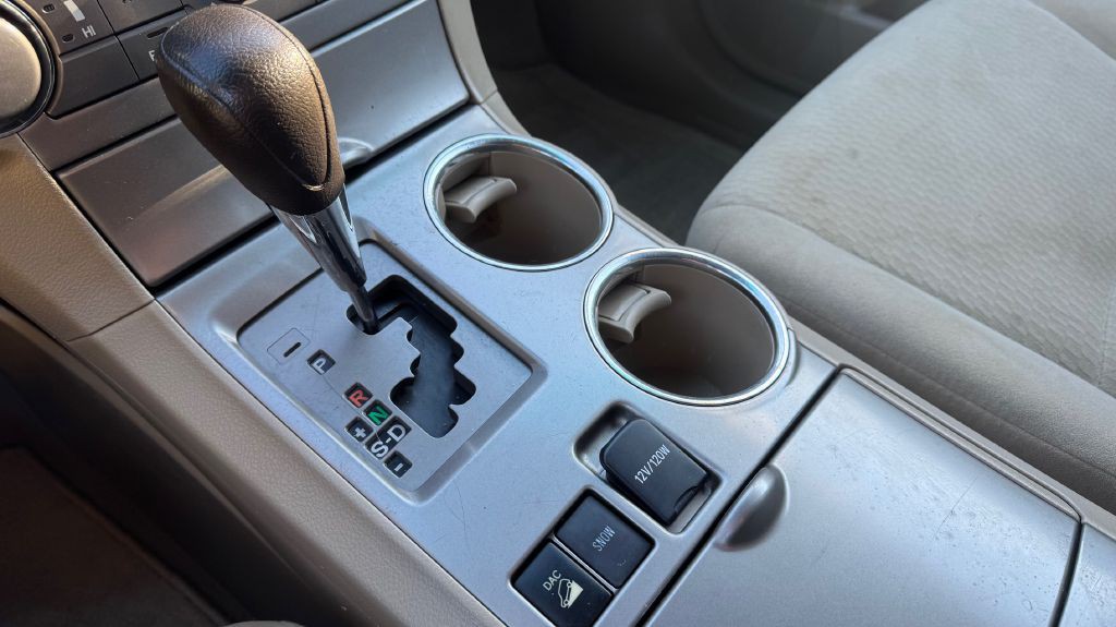 2010 Toyota Highlander Image 15