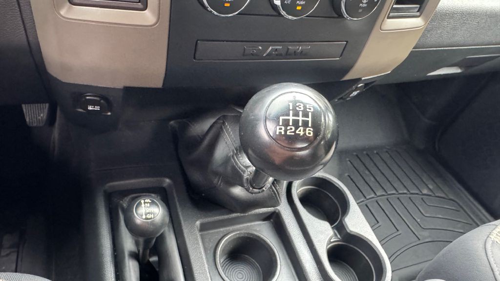 2012 Dodge Ram 3500 Image 13