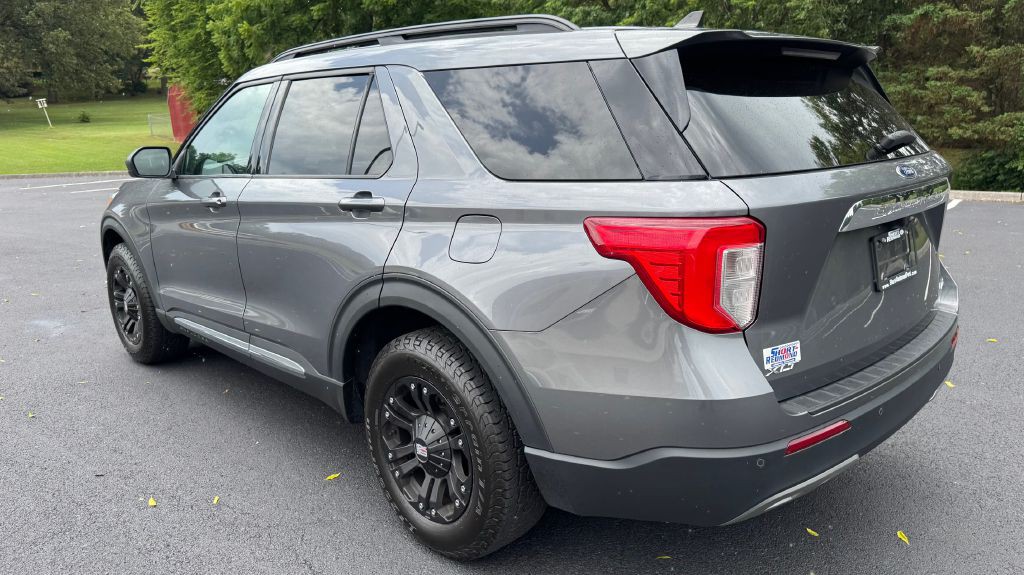 2021 Ford Explorer Image 4