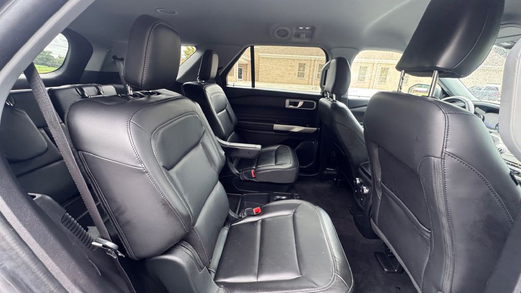 2021 Ford Explorer Image 10