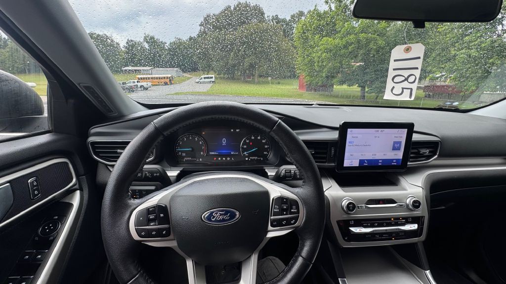 2021 Ford Explorer Image 12