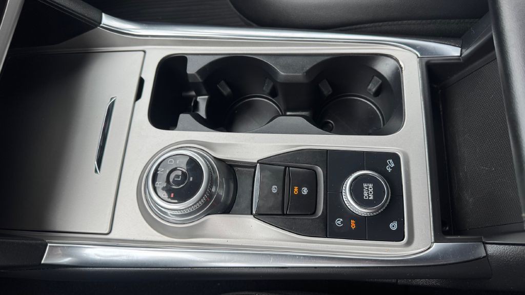 2021 Ford Explorer Image 15