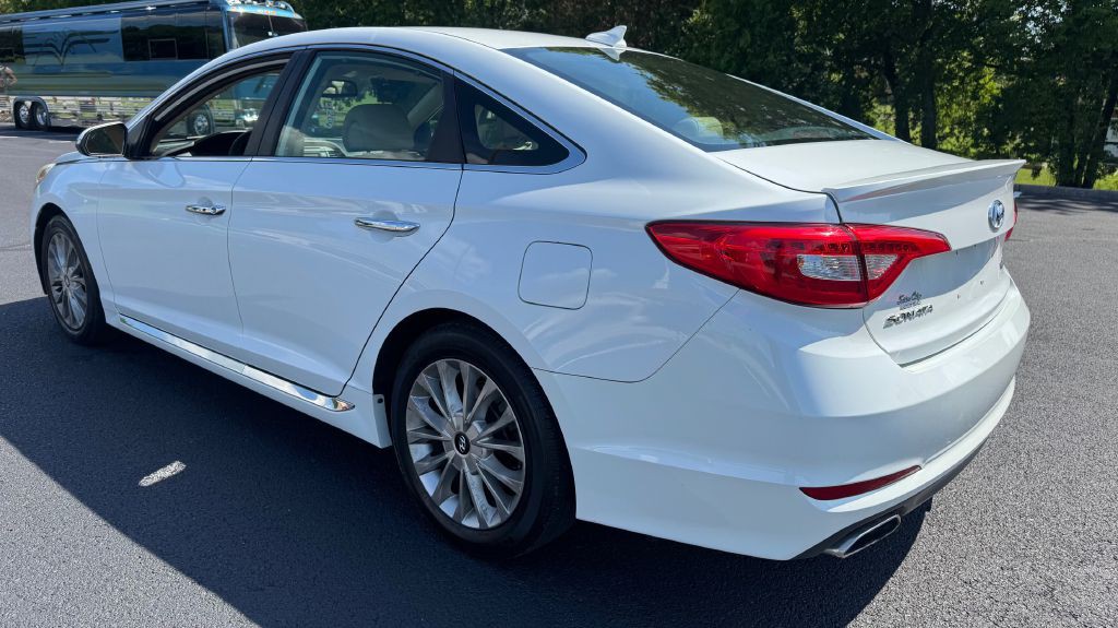 2015 Hyundai Sonata Image 4