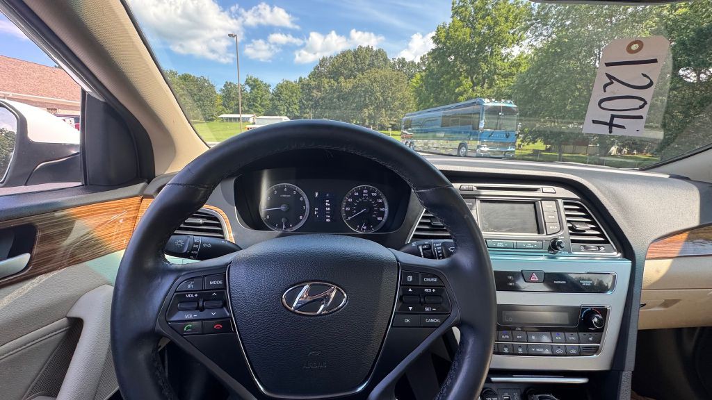 2015 Hyundai Sonata Image 9