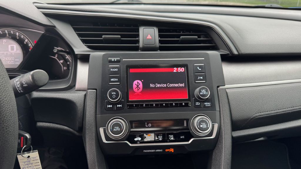 2016 Honda Civic Image 12