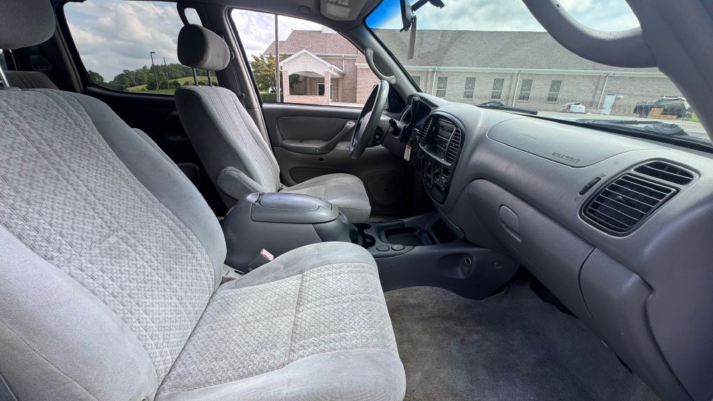 2004 Toyota Tundra Image 9