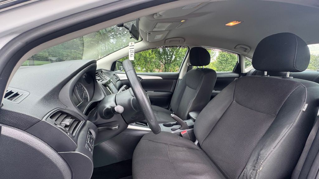 2019 Nissan Sentra Image 5