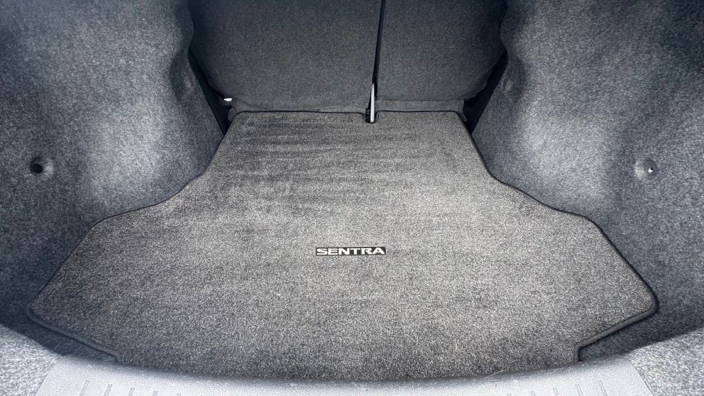 2019 Nissan Sentra Image 7