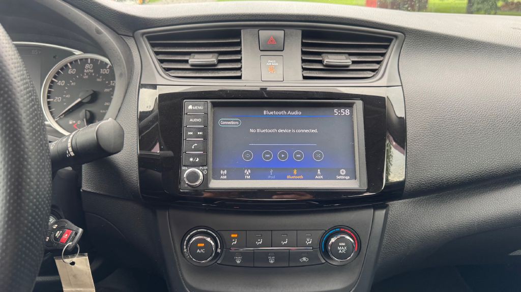 2019 Nissan Sentra Image 11
