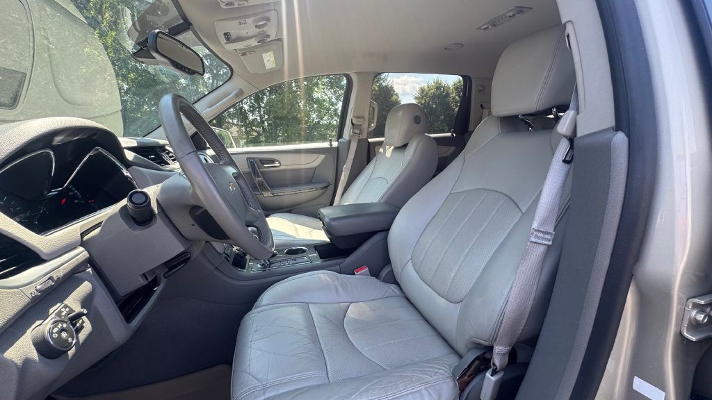 2014 Chevrolet Traverse Image 5