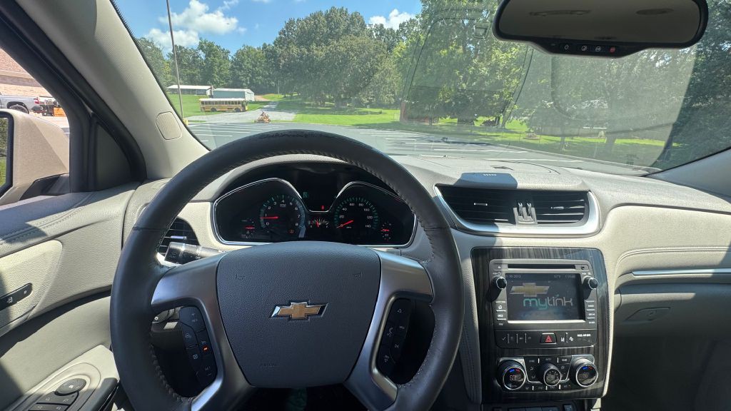 2014 Chevrolet Traverse Image 11
