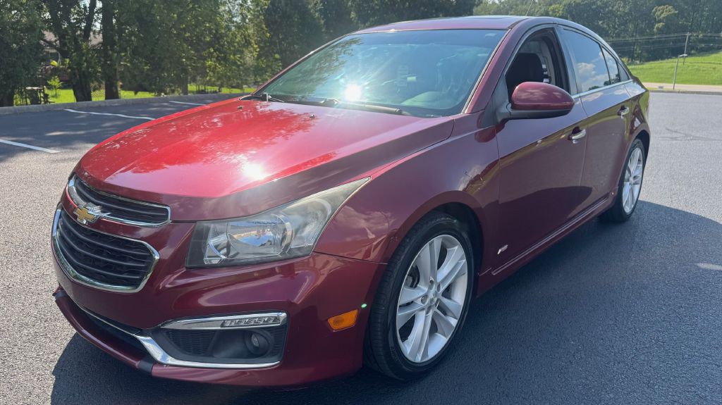 2015 Chevrolet Cruze Image 2