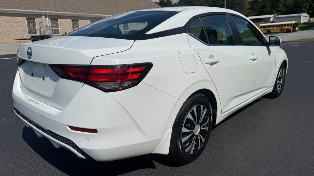 2021 Nissan Sentra Image 3