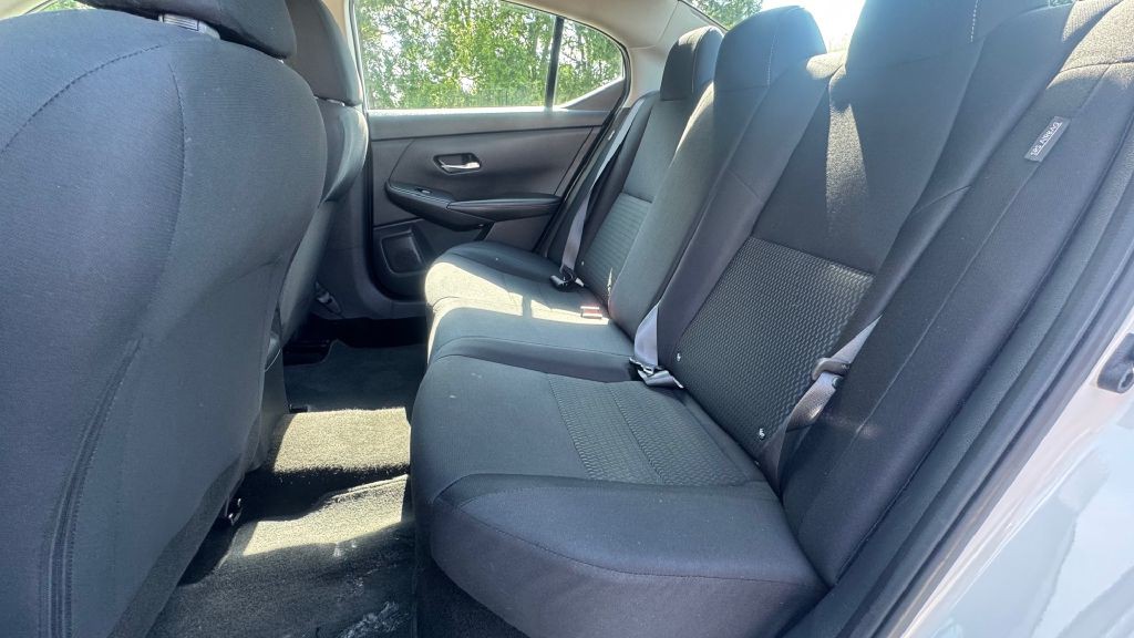 2021 Nissan Sentra Image 6