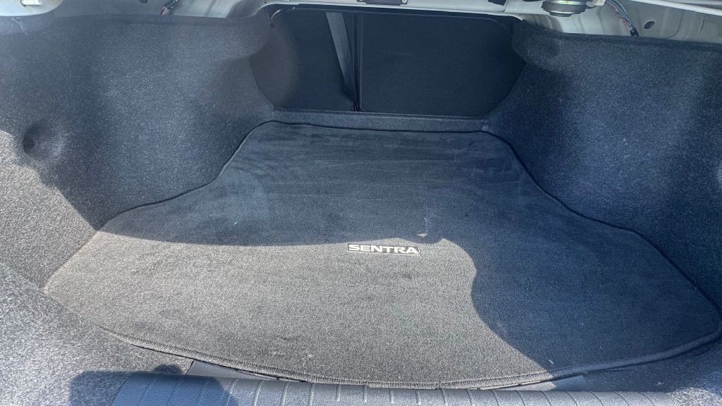 2021 Nissan Sentra Image 7