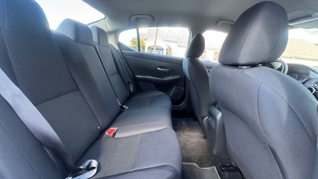 2021 Nissan Sentra Image 8