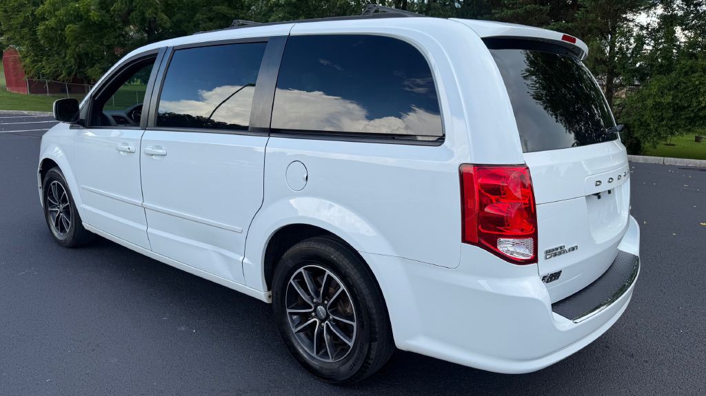 2017 Dodge Grand Caravan Image 4