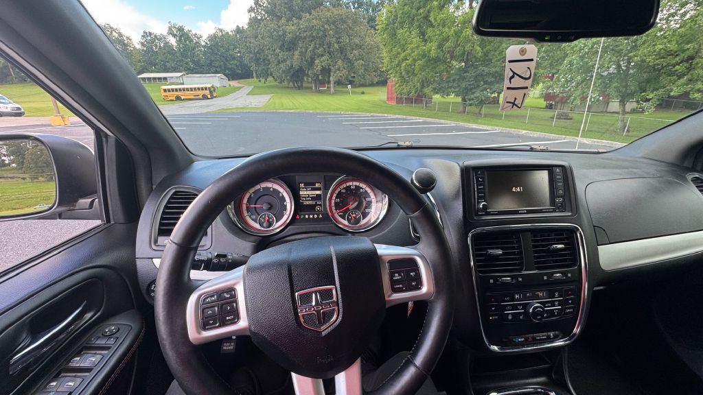 2017 Dodge Grand Caravan Image 12